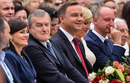 Wyborcy PiS się cieszą, reszta w rozpaczy. IPSOS dla OKO.press Wyborcy PiS się cieszą, reszta w rozpaczy. IPSOS dla OKO.press