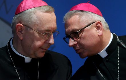 „Ogólnonarodowy interes jest wyższy”. Episkopat za przymusowymi ekshumacjami ofiar Smoleńska