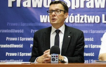 Sędziowie TK mieli pełną świadomość konsekwencji wprowadzonych w tej ustawie zmian. Mieli świadomość, że są one niekonstytucyjne, a mimo to zaakceptowali je.
"Nasz Dziennik"