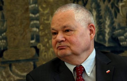 Sąd po stronie wolności słowa. Można pisać o Glapińskim i aferze KNF Adam Glapiński na posiedzeniu Komisji Finansów Publicznych