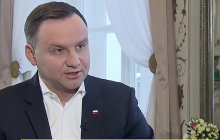 Panie redaktorze, jeżeli chodzi o przyjmowanie ślubowania od sędziów. Prezydent Rzeczypospolitej przyjmuje ślubowanie od sędziów, którzy zostali wybrani przez Sejm, tak? Nie ma innej możliwości i nie ma możliwości jakiejkolwiek weryfikacji tych uchwał.
"Kawa na ławę", TVN24