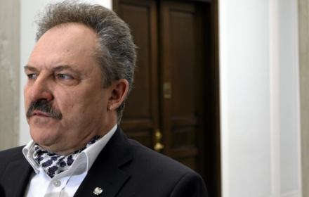 Feminizm kończy się zawsze wtedy, kiedy trzeba lodówkę wnieść na czwarte piętro.
Polskie Radio 24