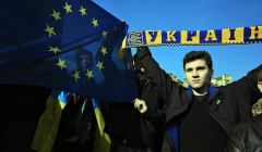 Marsz-solidarnosci-z-Ukraina-przeszedl-z-pl--Zamko