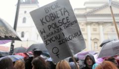 Czarny-protest--w-Warszawie