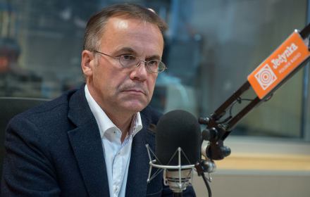 W żadnym poważnym kraju kapitalistycznym, a taki ustrój gospodarczy w Polsce też mamy, państwa nie godzą się na monopole właścicielskie w jakiejkolwiek branży gospodarczej i media nie powinny być z tego wyłączone.
Gość Sygnałów Dnia