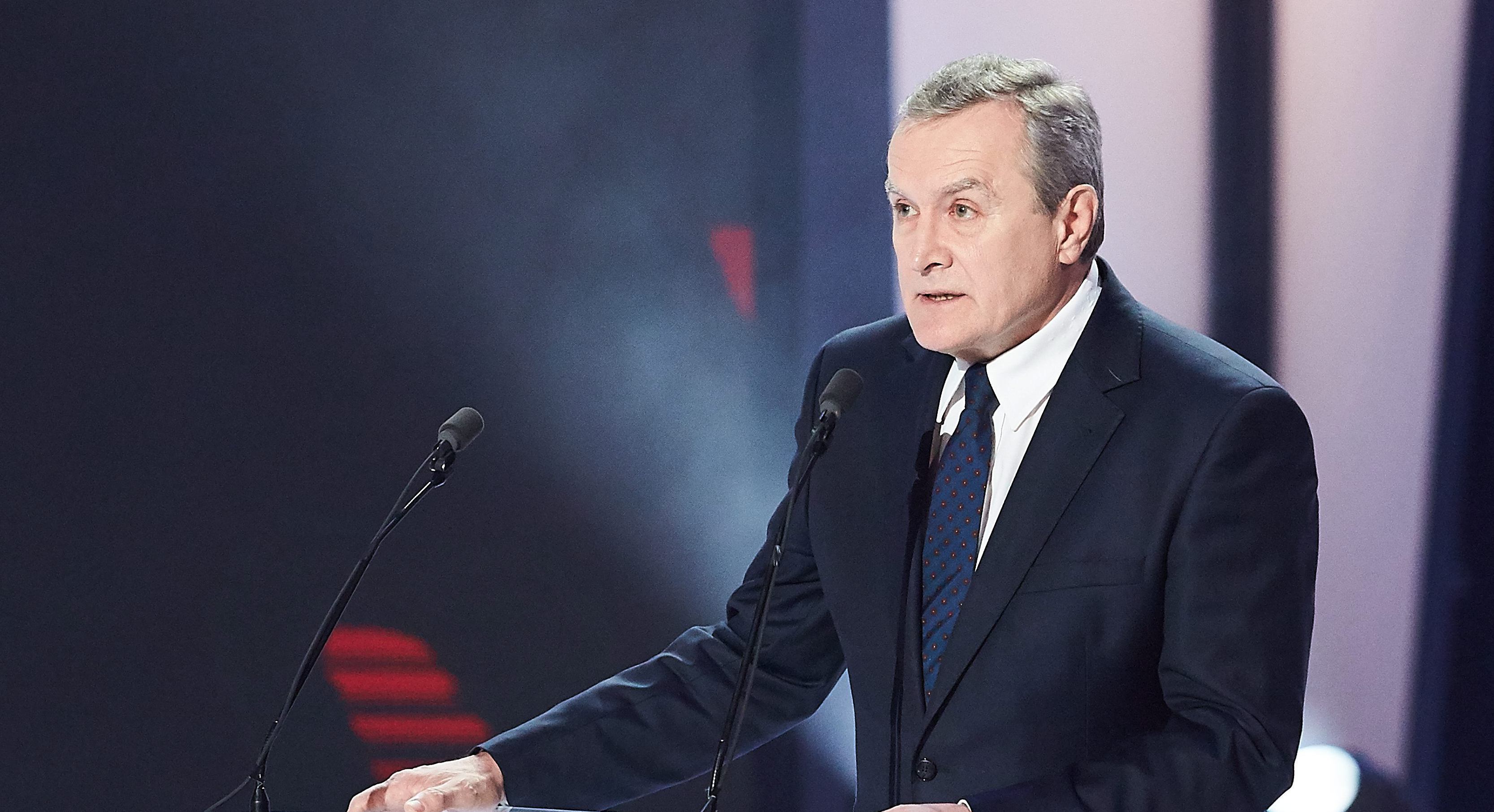 Viceprim-ministrul Glinsky nu se uită la filme, este gelos pe cehi și vânează feministe