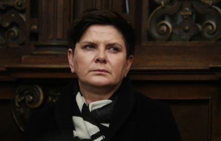 "Nie możemy pozwolić żeby na oczach całego świata umierało bezbronne dziecko i nie było żadnej woli pomocy".
"Kwadrans polityczny"