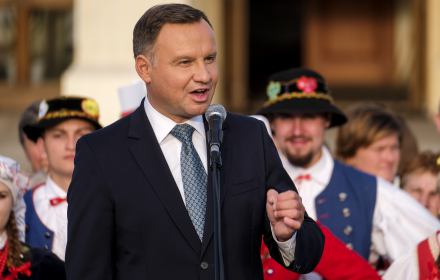 Niech nas zostawią w spokoju i pozwolą nam naprawić Polskę, bo to jest najważniejsze. Wierzę w to, że takie jest oczekiwanie większości obywateli w Polsce, zdecydowanej większości.