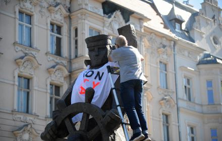 „Alfabet buntu”. Lewiatan się nadyma, ale wszędzie napotyka opór „Alfabet buntu”. Lewiatan się nadyma, ale wszędzie napotyka opór