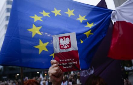 19.07.2018 Krakow , ul . Przy Sadziej . Manifestacja w obronie Sadu Najwyzszego pod budynkiem sadu w Krakowie .