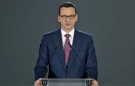 Zamiast wysyłać kogokolwiek do piekła, wspólnie znajdźmy takie rozwiązanie, które będzie dobre dla UE, ale też pozwoli mieć w Wielkiej Brytanii silnego partnera gospodarczego po #Brexit.
Twitter