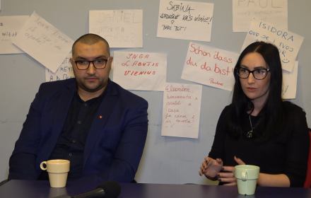 Bajka o dobrym prezydencie Adamowiczu i zaskoczonym kelnerze Kinani Bajka o dobrym prezydencie Adamowiczu i zaskoczonym kelnerze Kinani