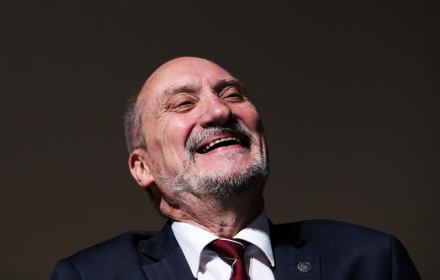 Za Tuska pozostawiono Polskę bezbronną wobec Rosji
TV Republika