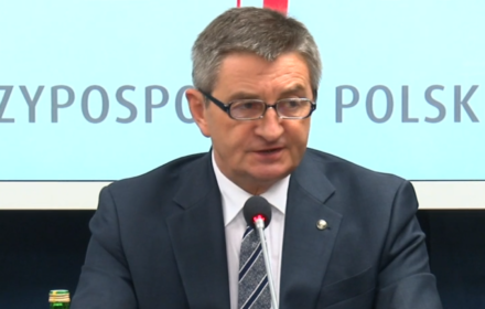 Od 12 listopada 2015 roku, kiedy posłowie powierzyli mi funkcję marszałka Sejmu, przyjąłem model pracy marszałka, który działa nie tylko na forum izby poselskiej w budynku Sejmu w Warszawie, ale także pracuje aktywnie w kraju i za granicą.