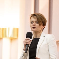 Jadwiga Emilewicz- minister rozwoju o stanie nadzwyczajnym