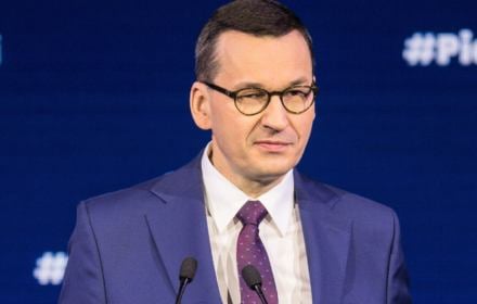 Gdyby RPO reagował na różne płynące z prawa, z lewa, z góry, z dołu sygnały łamania praw obywatelskich i niesprawiedliwości, to bym przyklasnął również panu Bodnarowi, ale chyba dokładnie dzisiaj kończy się jego pięcioletnia kadencja.
Internetowe Q&A