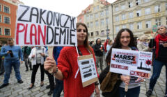 manifestacja antycovidowców we Wrocławiu
