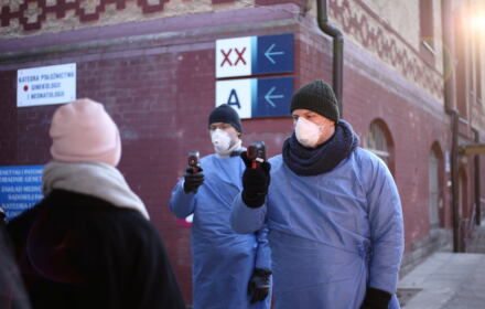 Quo vadis coronavirus? Najnowsze rady ekspertów jak wygasić epidemię [DOKUMENT i WYWIAD]