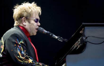Chaos po Brexicie. Brytyjskie kanapki nie wjadą do Unii, a Elton John musi mieć wizę do pracy