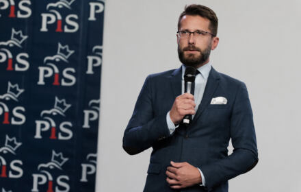 Fogiel: zawsze testowaliśmy według wytycznych WHO. Nieprawda, niestety Radosław Fogiel