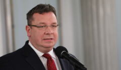 Minister Michał Wójcik na konferencji prasowej