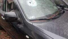 rozbita szyba w samochodzie Medyków na Granicy, 14 XI 2021