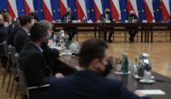 Spotkanie premiera Morawieckiego z przedstawicielami opozycji w sprawie strategii w walce z falą omikrona