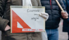 Protest przeciwko ustawie '' lex Czarnek ''. Fot. Bartosz Banka / Agencja Wyborcza.pl