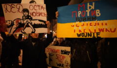 Protest przeciwko rosyjskiej inwazji na Ukraine