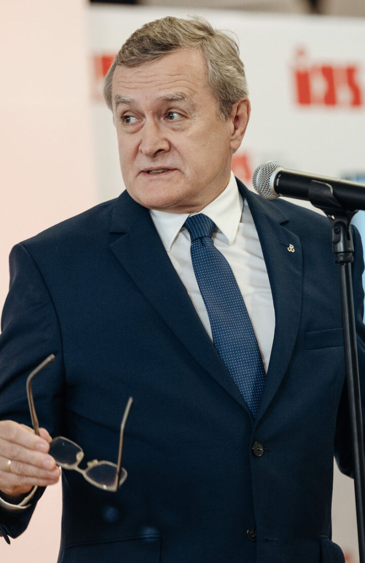 Instytut Glińskiego rozdał 3,2 mln zł. Komu? Księżom, narodowcom, organizacjom działaczy PiS… Minister Kultury i wicepremier Piotr Gliński