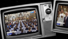 Grafika, w której na ekranach starych telewizorów pokazani są marynarze w cerkwi