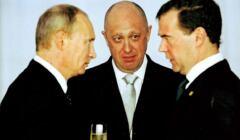 Trzech mężczyzn, z lewej Putin, w środku Prigożin, z prawej Miedwiediew