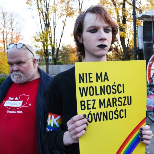 Protest przeciw ustawie StopLGBT Kai Godek pod Sejmem Warszawa, 28.10.2021. Protest przeciw ustawie StopLGBT Kai Godek