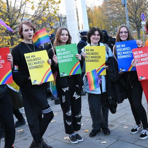 Protest przeciw ustawie StopLGBT Kai Godek pod Sejmem Warszawa, 28.10.2021. Protest przeciw ustawie StopLGBT Kai Godek
