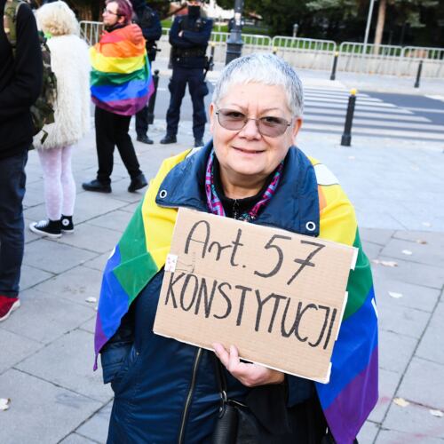 Protest przeciw ustawie StopLGBT Kai Godek pod Sejmem Warszawa, 28.10.2021. Protest przeciw ustawie StopLGBT Kai Godek
