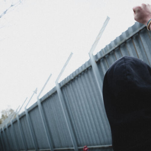 Protest solidarnościowy ze strajkującymi uchodźcami w ośrodk Protest solidarnościowy ze strajkującymi uchodźcami w ośrodku w Lesznowoli