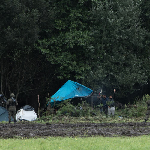 Usnarz Górny – Afgańczycy przetrzymywani na granicy Usnarz Górny, 01.09.2021. Polskie służby nie dopuszczają pomocy do Afgańczyków przetrzymywanych na granicy